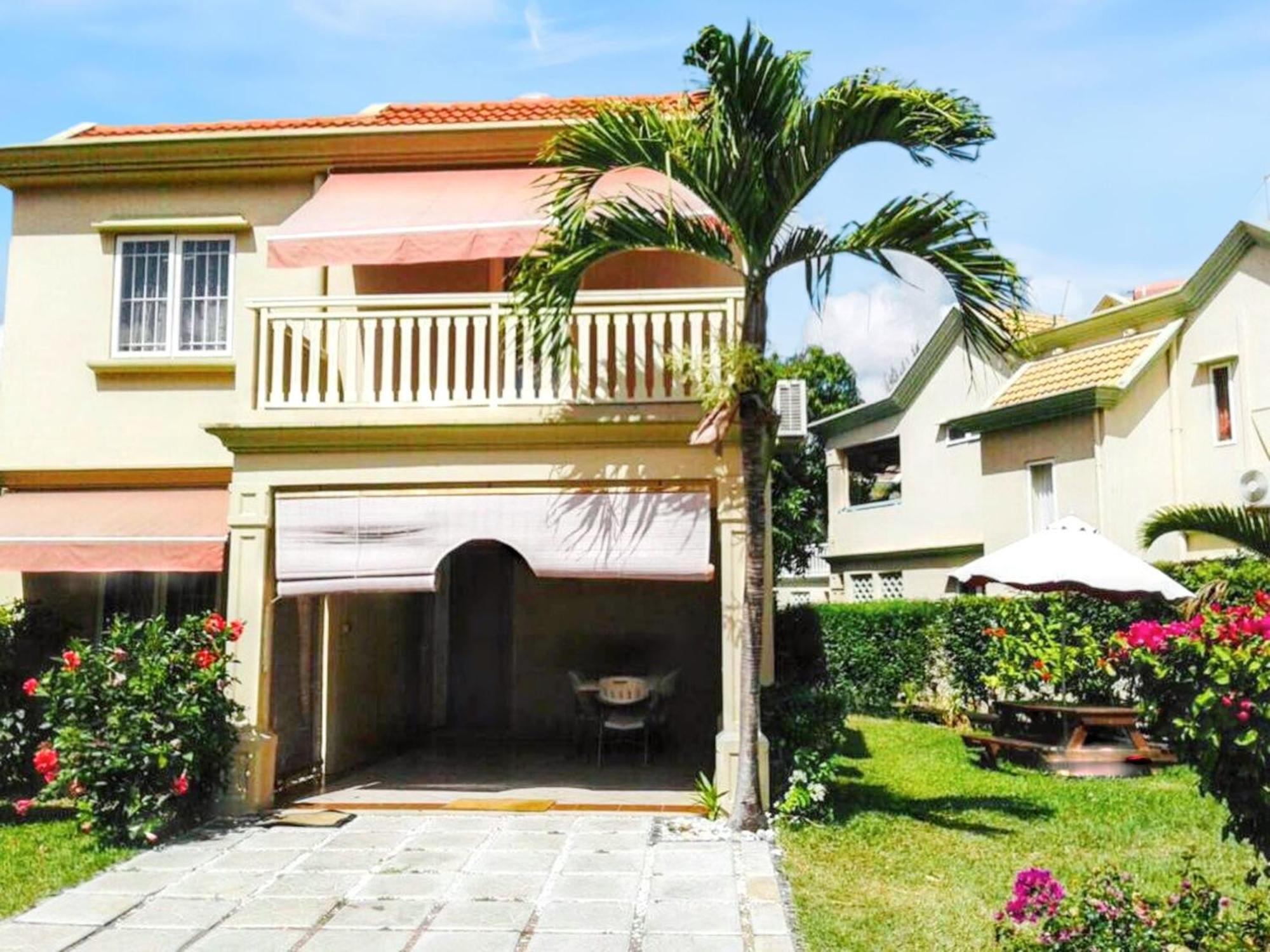 Spacious House In Flic En Flac With Shared Pool Flic en Flac Exterior foto